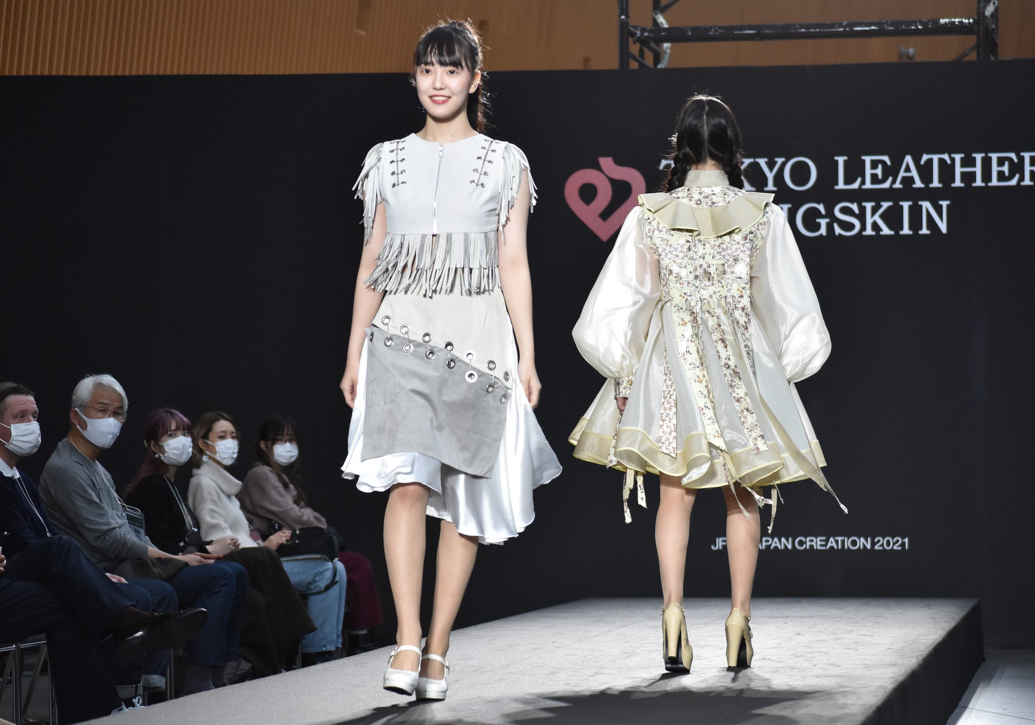 青山ファッションカレッジ 東京国際フォーラムにて開催された Tokyo Leather Pigskin 21 Piggy S Specialファッションショーに参加をしてきました デザインから縫製まで衣装製作をファッションクリエーター科の学生が手掛け