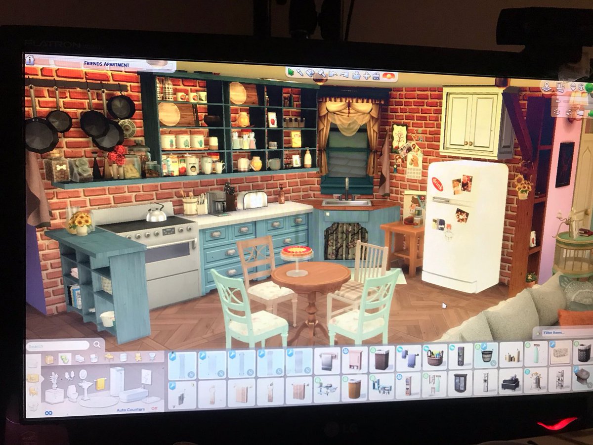 InstantGamingES's tweet photo. Una fan recrea los escenarios de Friends en Los Sims 4 al milímetro

https://t.co/ZhgbB4Nc97
https://t.co/q1T2VWV21l https://t.co/S8uwo3nztr