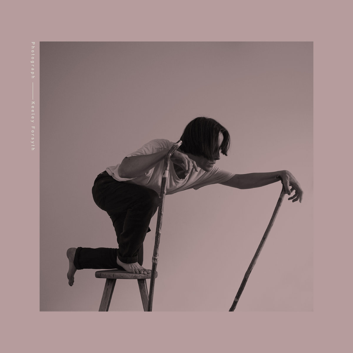 BeatsPerMinute's tweet photo. "Keeley Forsyth effectively withholds melodies; all the pieces are there for her songs to spread out and expand, but this tantric method works incredibly well to the opposite effect"

- @mjcyrs reviews @KeeleyForsyth's Photograph EP: https://t.co/kOGUYOsuH9

Out on @TheLeafLabel https://t.co/dma32fqyf5