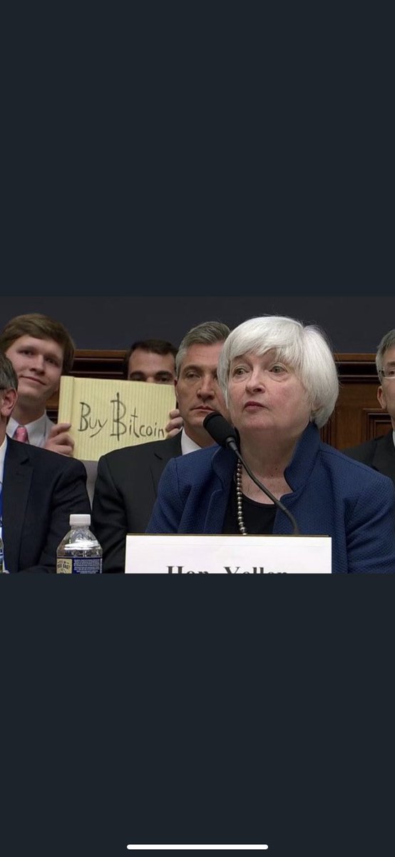 LubaCabre tweet media