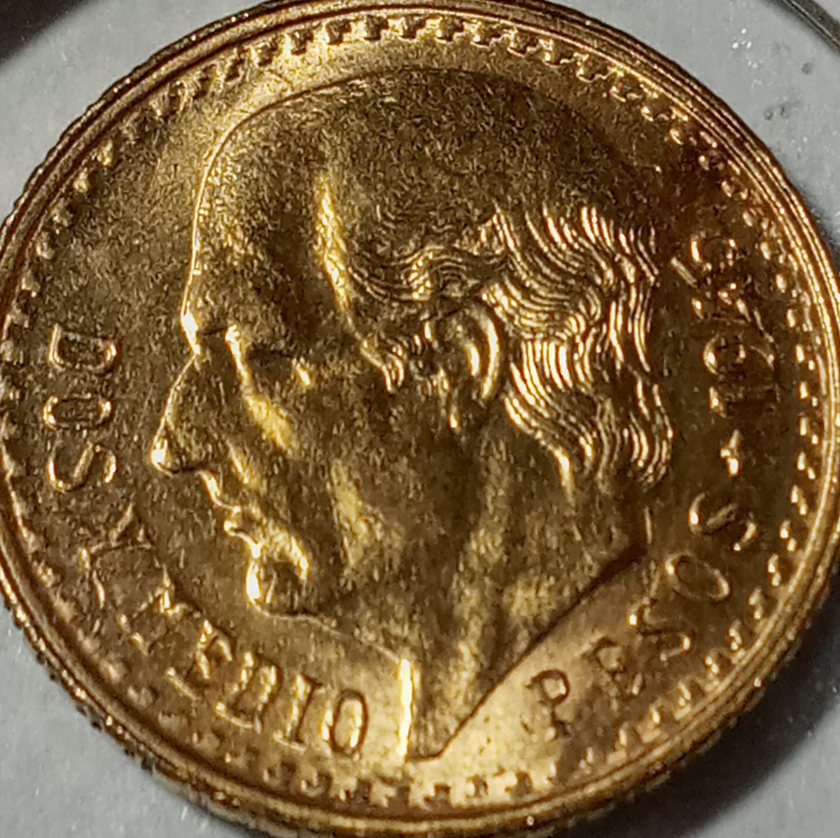 ImwiththeBern's tweet photo. Excited to share the latest addition to my #etsy shop: Solid Gold Coin, Mexican Fine Gold gold eagle https://t.co/Ey4hNQT20s #gold #birthday #christmas #yellow #mintcondition #finegold #puregold #goldround #goldgiftcoin https://t.co/XPYKE1TERm