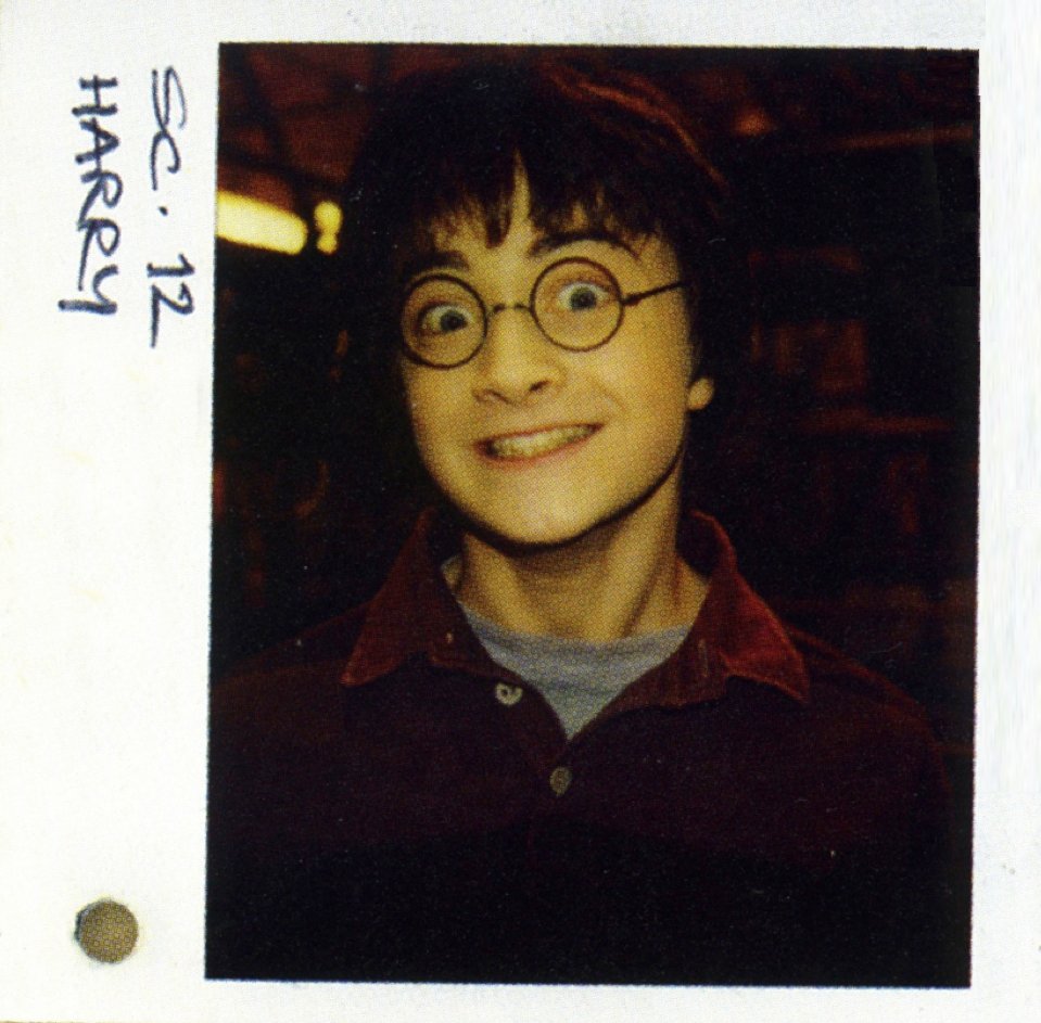 bestpotterpics's tweet photo. polaroid of daniel radcliffe on the set of harry potter https://t.co/lGgc3l9tom