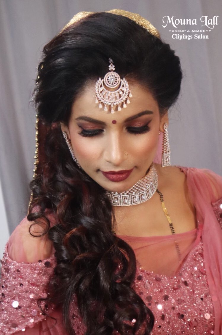 MounaLall's tweet image. #HighDefination #airbrush makeup for a destination wedding 💄✨✈️. Say what you say but Indian 😁all the way! 

*For special offers*
📞 +919717953322, ☎ 011-42461030.

*Visit us*
27/17, East Punjabi Bagh, New Delhi-110026.

Connect with us on 

WEBSITE
🌐 mounalallmakeupNacademy.com