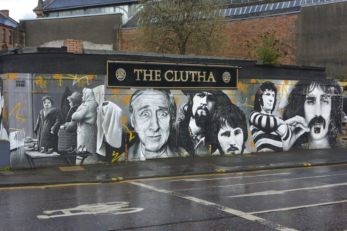 Many Irish women would find work in Gorbals' weaving mills, but some preferred self-employment, giving their name to Paddy’s Market. The Clutha used to have a mural of women hawkers on its walls - showing the women who would work in the market.