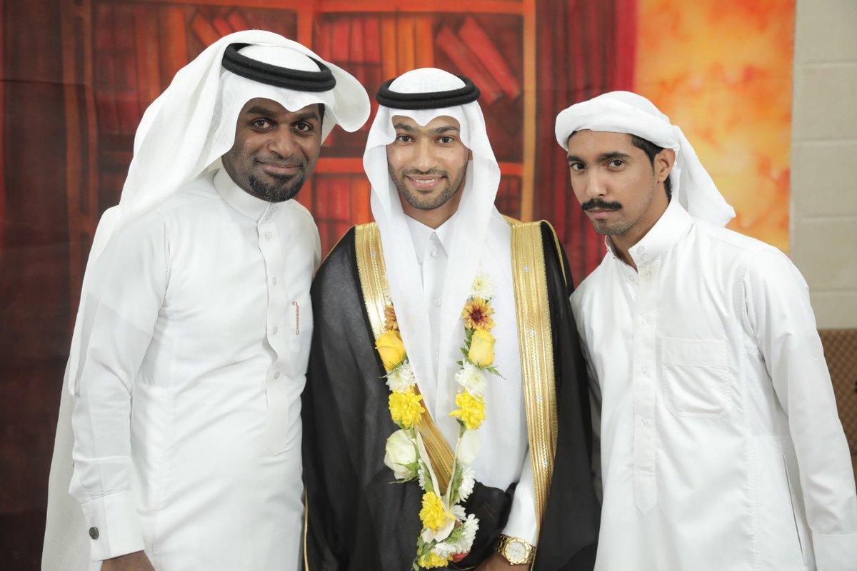 Ahmed_Hababi's tweet photo. ابارك للحبيب @azeeem100 دخوله القفص الذهبي واتمنى له التوفيق والسعادة بالدنيا والاخره 🤲🏾

الف مبروك https://t.co/aPtSgWbZG4
