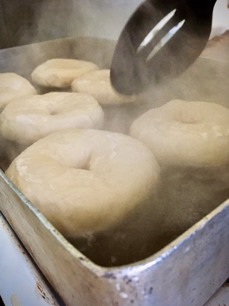 LaBonneParis1's tweet photo. It’s the wholemeal ones today folks! Hot off the press. Still delivering freshly baked, New York-style #bagels straight from the oven to @PiesseRosie #funkyfrankwell every Tuesday morning.
#TuesdayTemptations A special, Christmas bagel offer coming soon too. Watch this space! https://t.co/vMbD8ctAMt