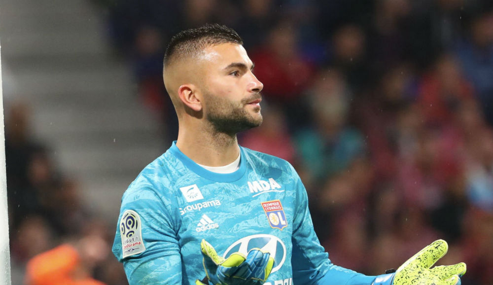 Critiqué pour ses sorties peu académiques, le gardien de l’OL Anthony Lopes se défend : « Je suis dans mon bon droit : j’ai mon attestation, je peux donc faire toutes les sorties que je veux » 
► bit.ly/2J3TbxN