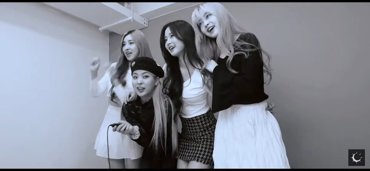 all of the photos i could get (200+) from the ending of the behind the scenes lusol video ; a thread