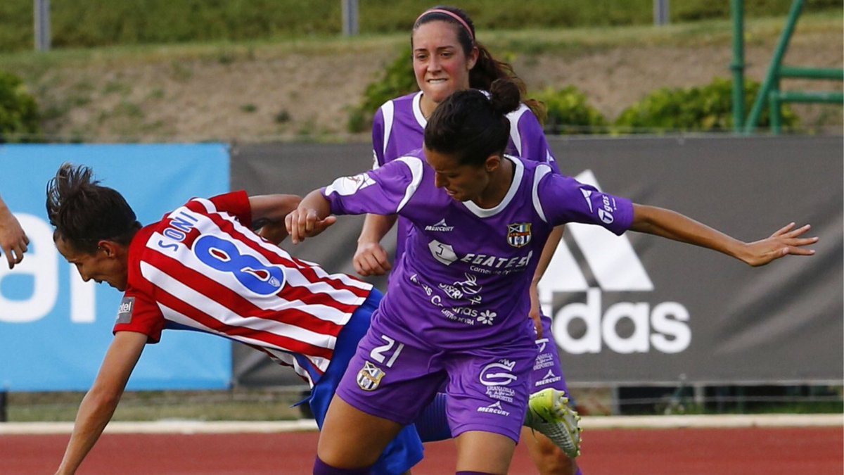 ⚽️Silvia Doblado (<a href="/silviadoblado/">silviadoblado</a>), jugadora del @udgtenerife, en El Vestuario con <a href="/josemaria_rubi/">José María Rubí</a>:

"La pandemia ha sido otra barrera para el fútbol femenino cuando empezábamos a sacar la cabeza" 

🔗rtve.es/a/5723307