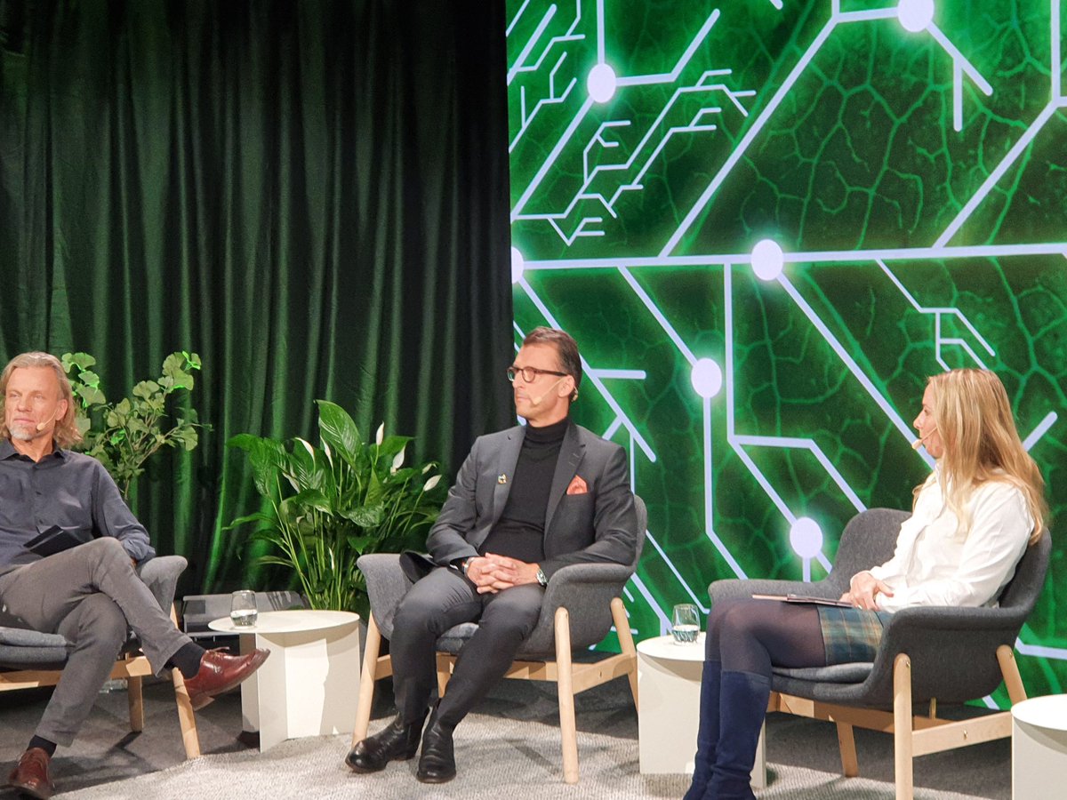 Announcing our #sustainable datacenters in Sweden in 2021 with dream partners like <a href="/VattenfallGroup/">Vattenfall Group</a> with the 24/7 solution and <a href="/hsbisverige/">HSB</a> sustainability focus <a href="/MicrosoftSE/">Microsoft Sverige</a> #nyamöjligheter #sustainabletransformation