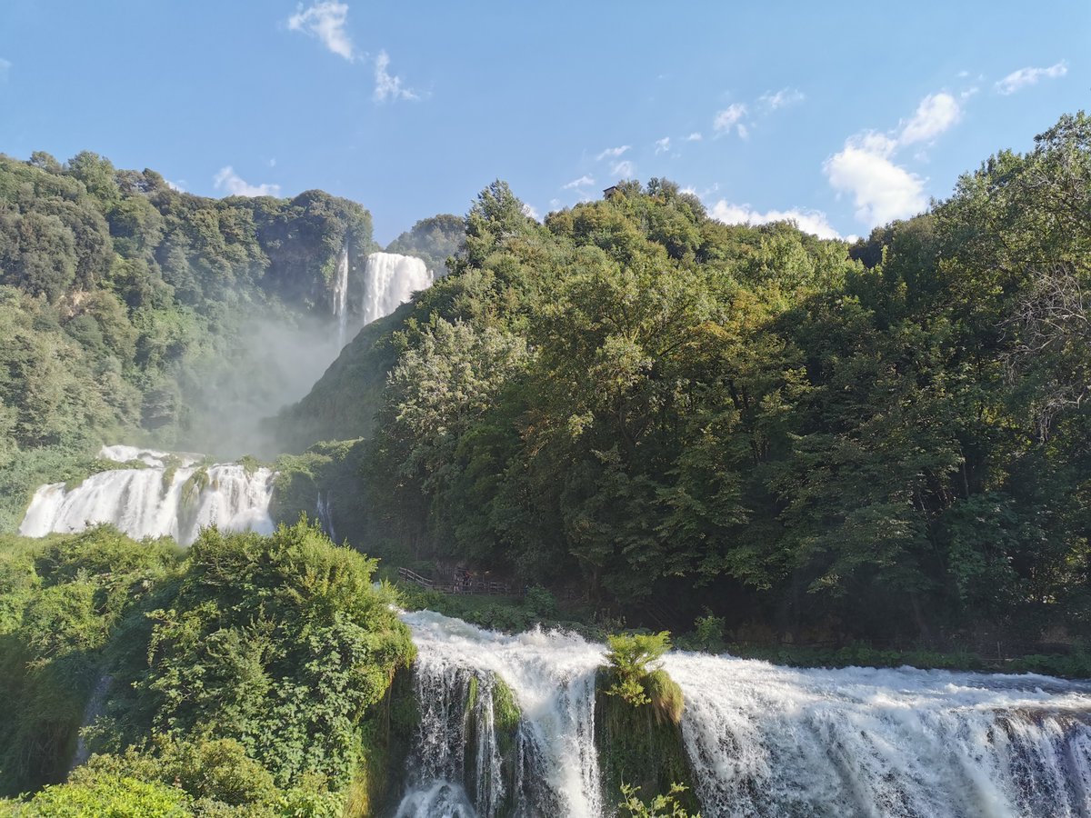 culturainumbria's tweet photo. Le #cascatedellemarmore sono tra le più alte cascate di Europa e furono "costruite" dai Romani. #Marmorefalls are between the highest in Europe and they were "built" by Romans. #terni #umbria #travelphotography #travelbloggers #nature #waterfalls #secretdestination #marmore https://t.co/zkNSwhyRqV