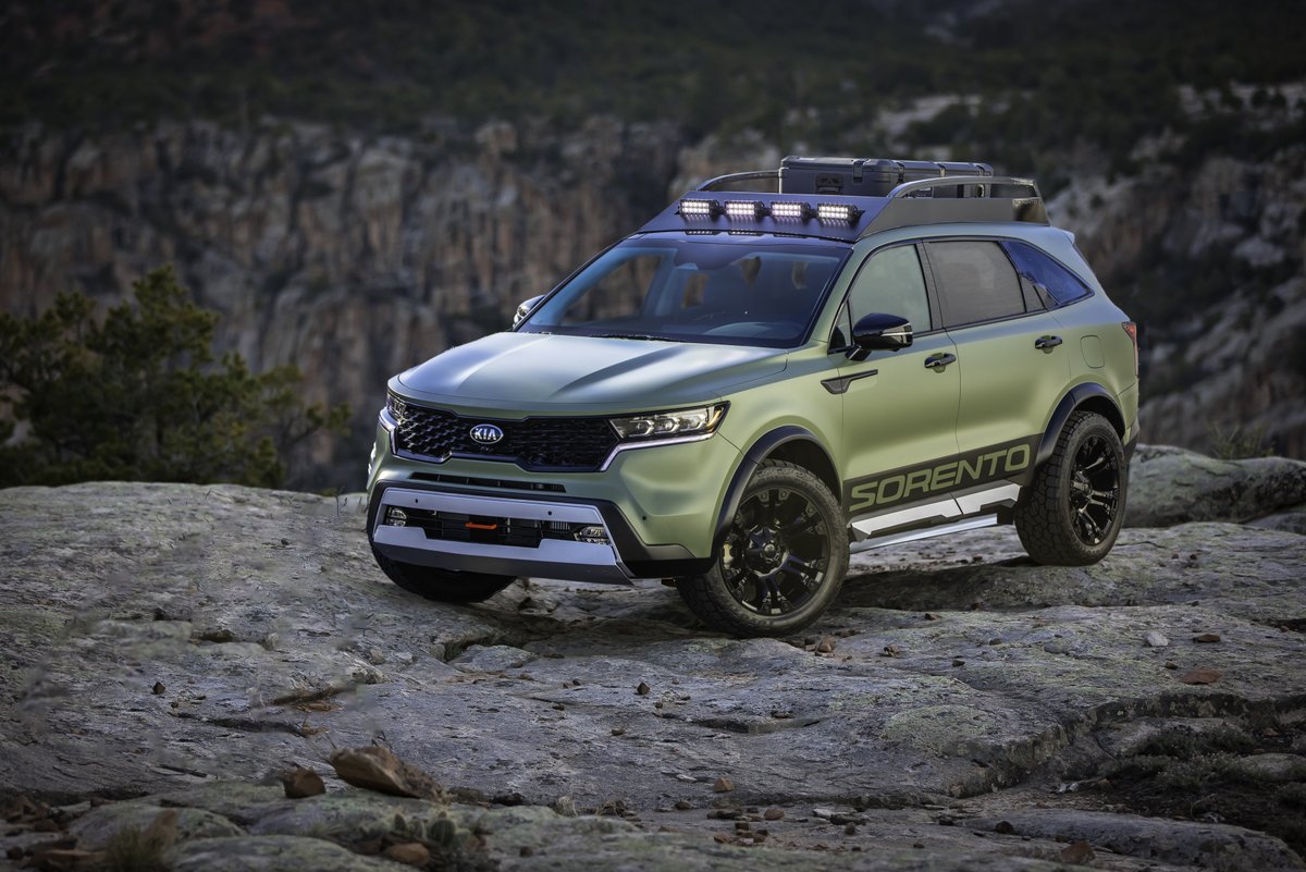 KiaUKPR's tweet photo. Kia Motors America have unveiled two rugged Sorento concepts engineered to take on the wilderness. The Sorento Yosemite Edition is designed for mountain-top adventuring, whilst the Zion Edition is made for stomping around desert sand dunes.

Read more: https://t.co/FhLgntDEjf https://t.co/EmRYRXYH5A