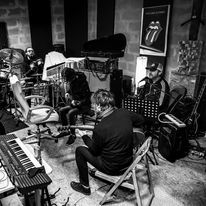 Ne pozabi na kviz o <a href="/BigFootMamaNews/">Big Foot Mama</a>, v katerem lahko sodeluješ ob 14.45! 👍 Več informacij >> j.mp/3m3r0O8