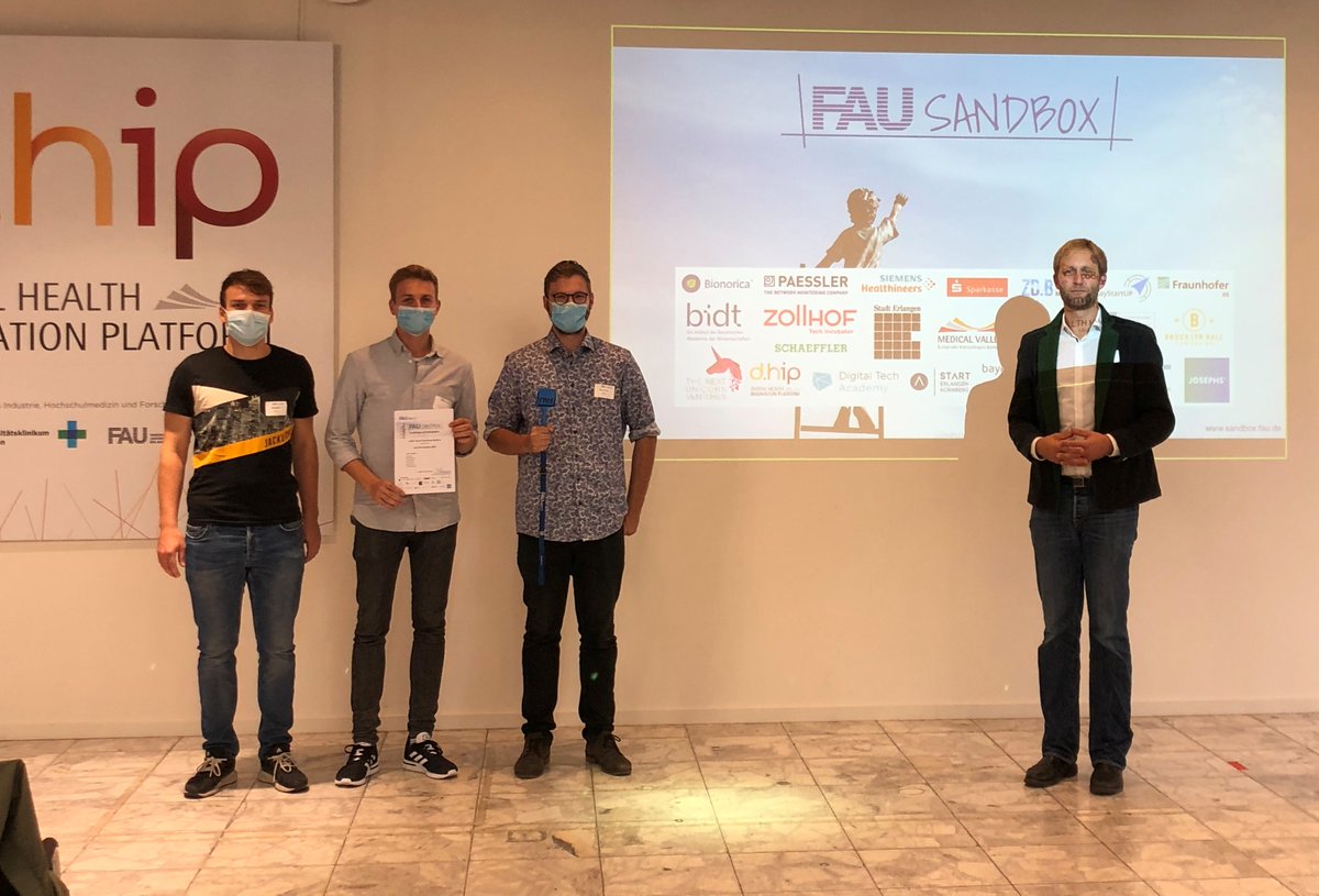 FauSandbox's tweet photo. The FAU website shared a post about the successful conclusion of this year's Sandbox. 
An overview and pictures of the 11 fellow teams at the final pitch event are as well part of the post.

Check out the article
👉https://t.co/8A1i99J9Sf

@FAU_Germany @zollhofHQ https://t.co/HTrXbmEP6a