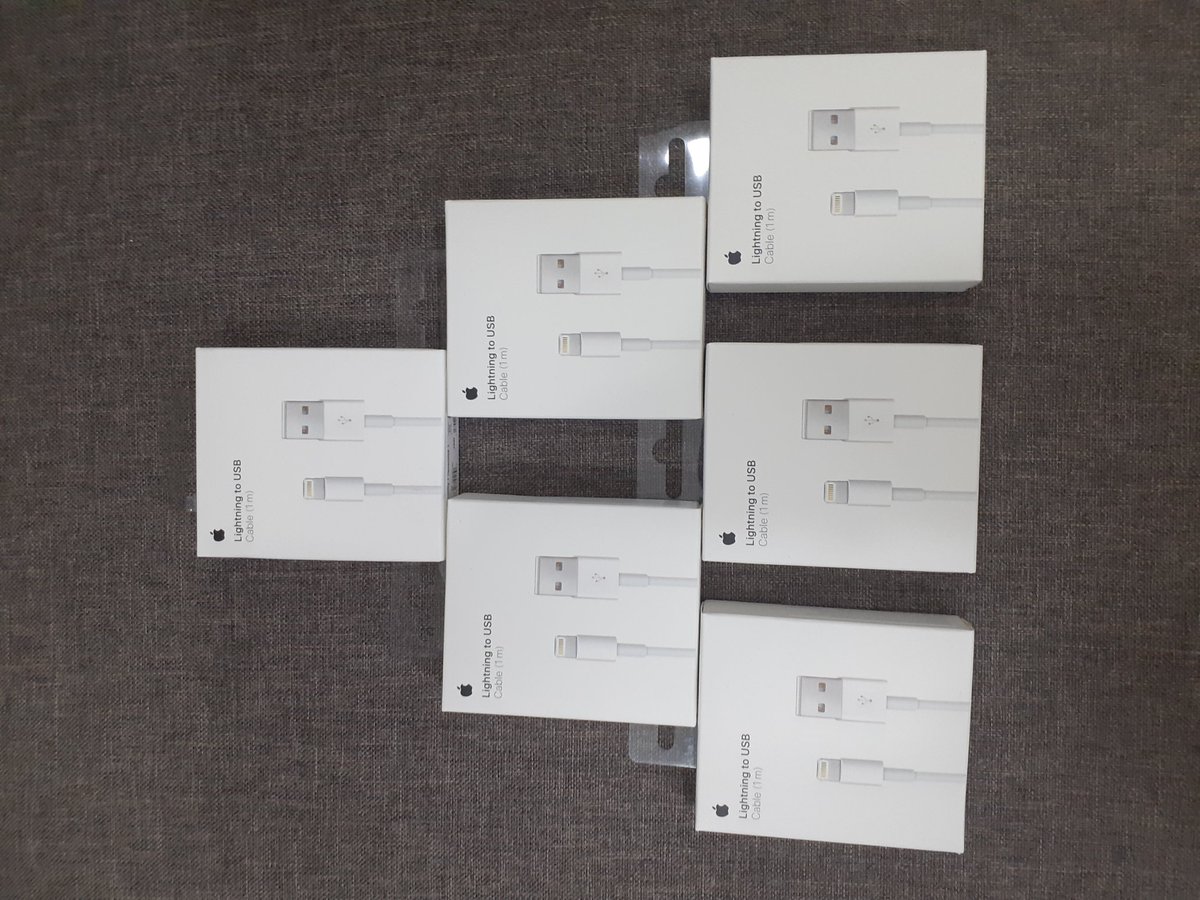 Zedstoreng's tweet image. IPhone Lightening cable

Apple USB Power Adapter

Airpod 2

Airpod Pro.

Dm to order.

#Billboard200 #hg2talks