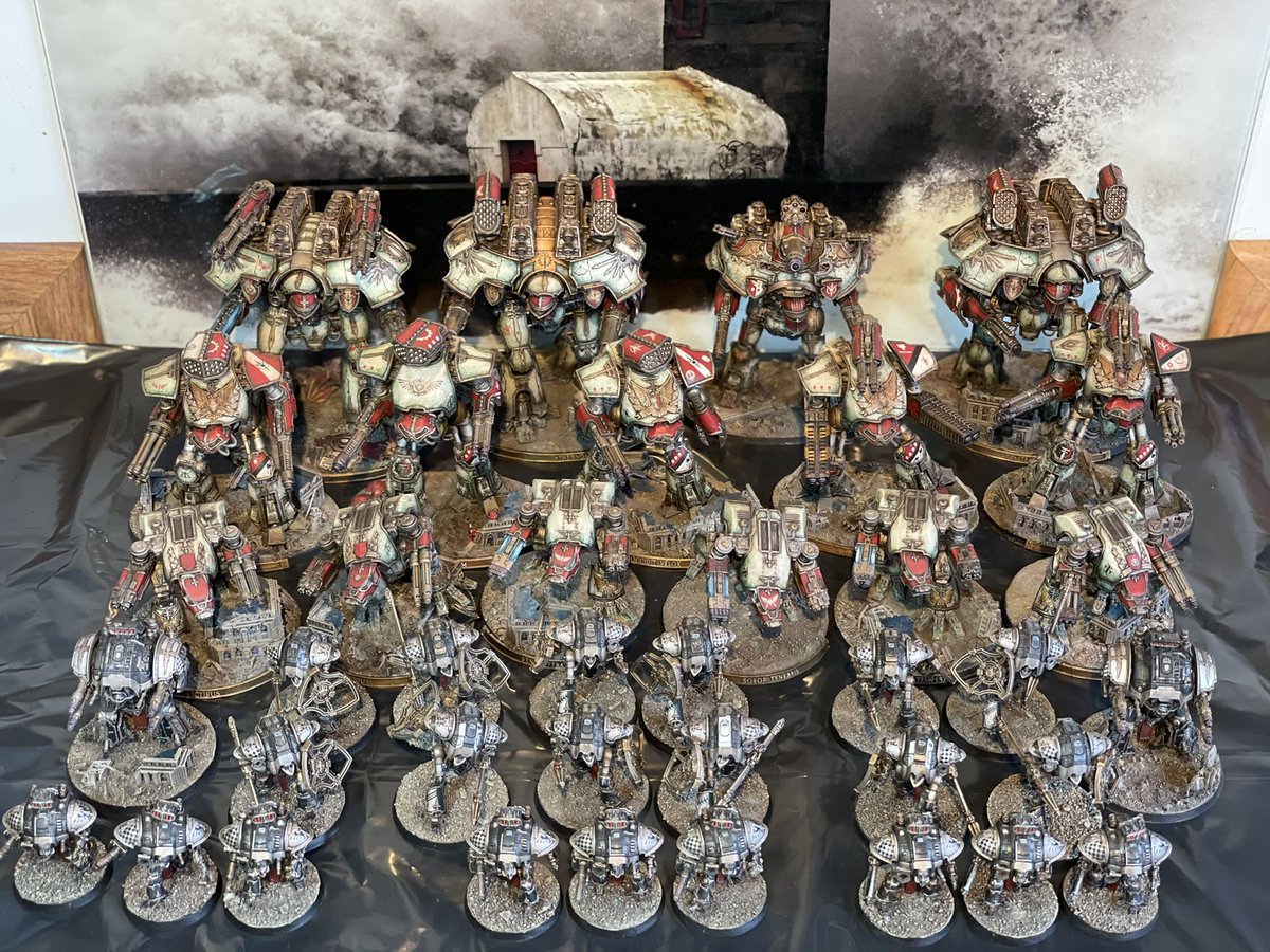 TheForgeofMars's tweet photo. So here are another of my Legio’s, #TheImperialHunters along with #HouseProconVI. So this is to help persuade @sonicsledge to join in the #AdeptusTitanicus fun. I recommend that people read #Titandeath by @GuyHaley @WarComTeam #LegioSolaria #Titan #ImperialKnights #Tigris https://t.co/uWruvZMf5G