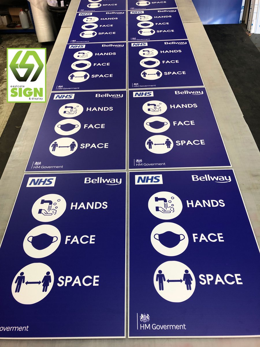 eastcotesigns's tweet photo. Nowhere near as big as the projects we normally handle for Bellway Homes.

#signage #construction #socialdistancing #Bellway #HandsFaceSpace https://t.co/ZypWBw1iDC