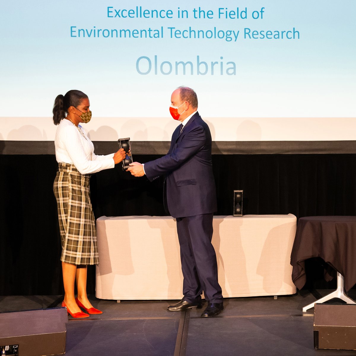 Olombria tweet media