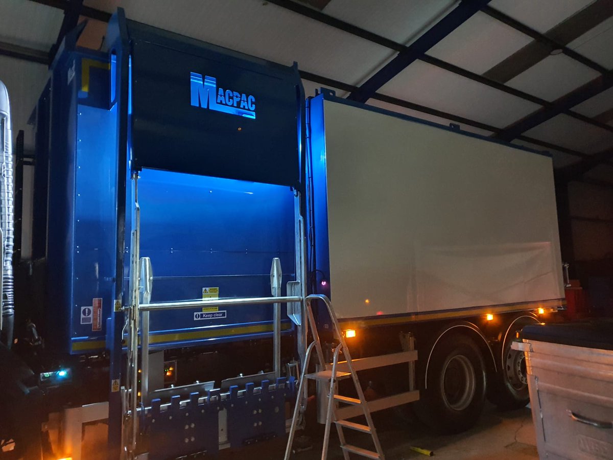 MacpacRefuse's tweet photo. **New product alert**

Our very first 32m3 tipping body! Extending our Mactip range from 9m3 to 32m3.These bodies are available in various bin lift configurations to suit different refuse collection needs, including split body for segregated collections. #macpac @ManufacturingNI https://t.co/DTqIiF3uG1