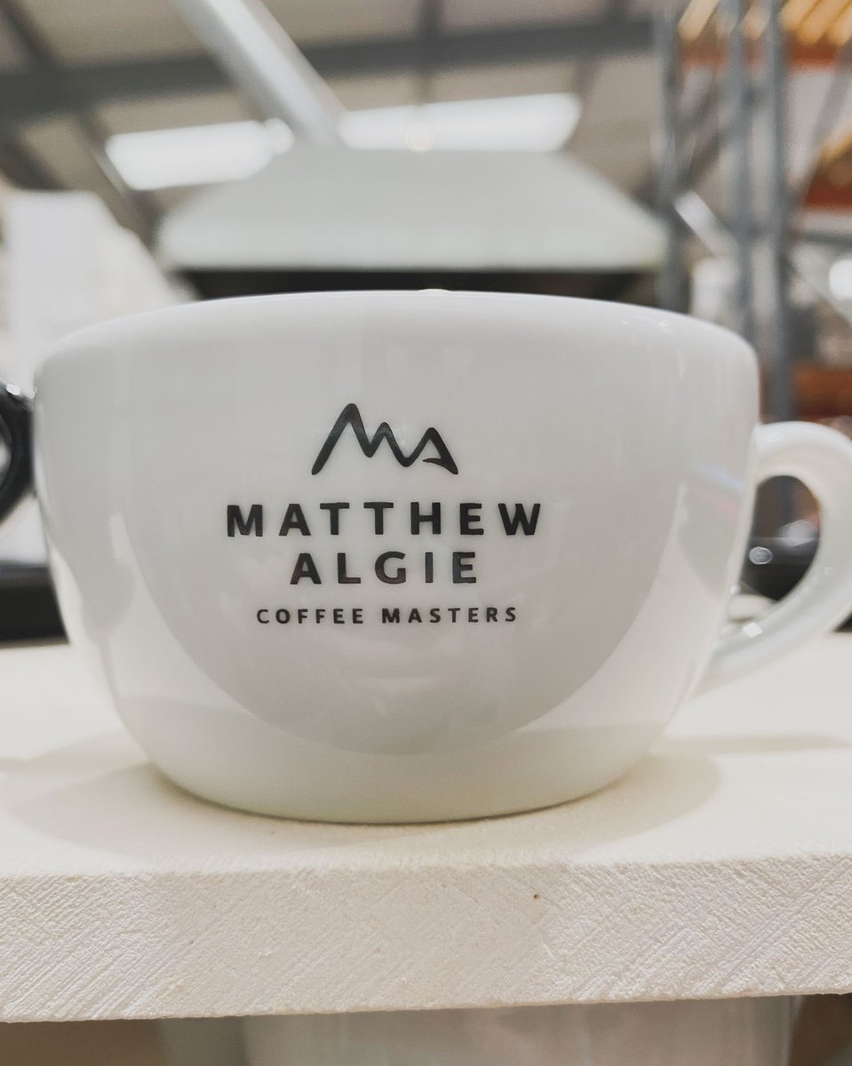 coffeecupstweet's tweet photo. New Porcelite cups for @Matthew_Algie
#kilnwatch #customprinted #coffeecups
https://t.co/WKzbMSxlDM https://t.co/n08mDRGhPJ