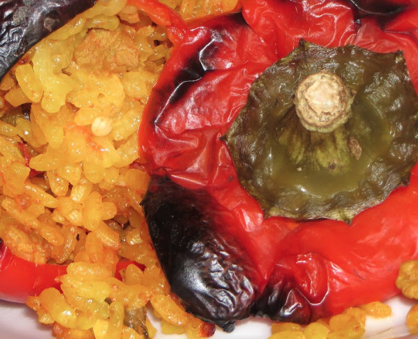 20Mils's tweet photo. 🤔Quin és el millor plat típic a l'Alcoià i el Comtat amb arròs? 

🔁 Les bajoques farcides.
❤️ L'arròs al forn.

Si penses que és un altre, comenta quin! 🗨️👇 https://t.co/Koq8tI63gK