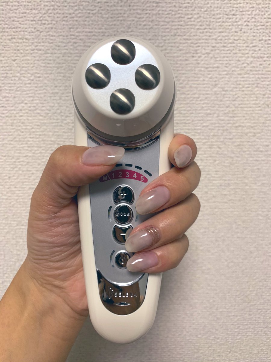 Na_kt's tweet photo. 冬に向けて、新しくネイルしてきました〜🙋♀️
とても満足!ジュエリーネイル💅
そしてそして、田中みな実さんご愛用セルキュア買っちゃった!
お肌は一生もんだもんね、投資して悪いことないもんね🥺💕
#cellcure
#セルキュア https://t.co/aAOmCbDNSm