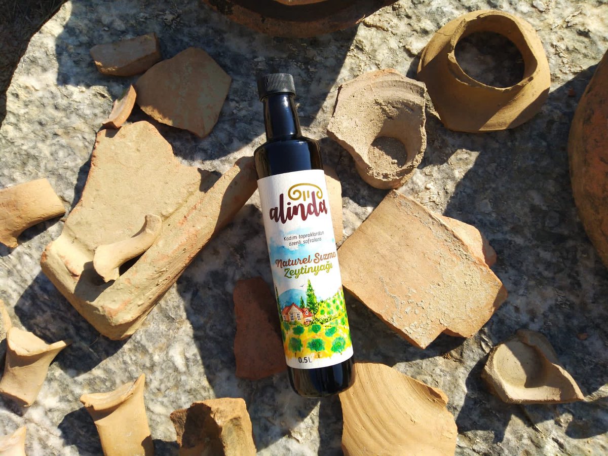 Asırlardır süren aşkımız; Zeytinyağı 
______________🌱☀️🌱☀️_____________
#extravirgin #oliveoil #oliodoliva