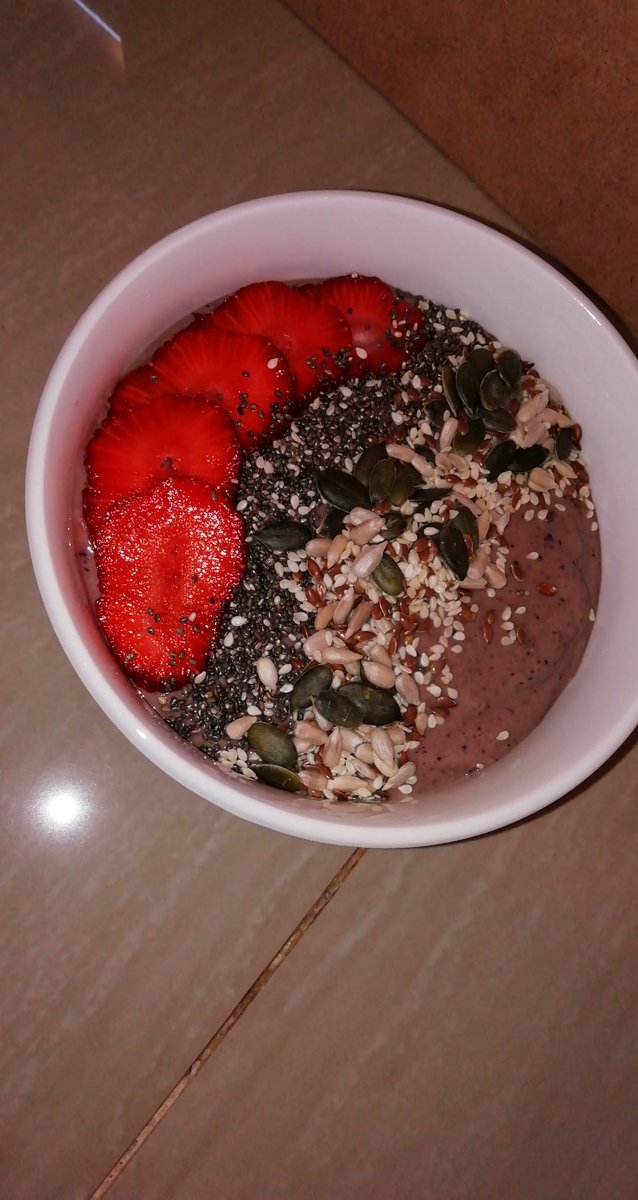 SnackBarZA's tweet image. We are selling healthy snacks with a lot of cheat snacks, from nuts to dried fruits to seeds, frozen smoothie packs to ready to drink smoothies, healthy snack bars to sweet jars, yoghurt to ice-creams #SupportSmall