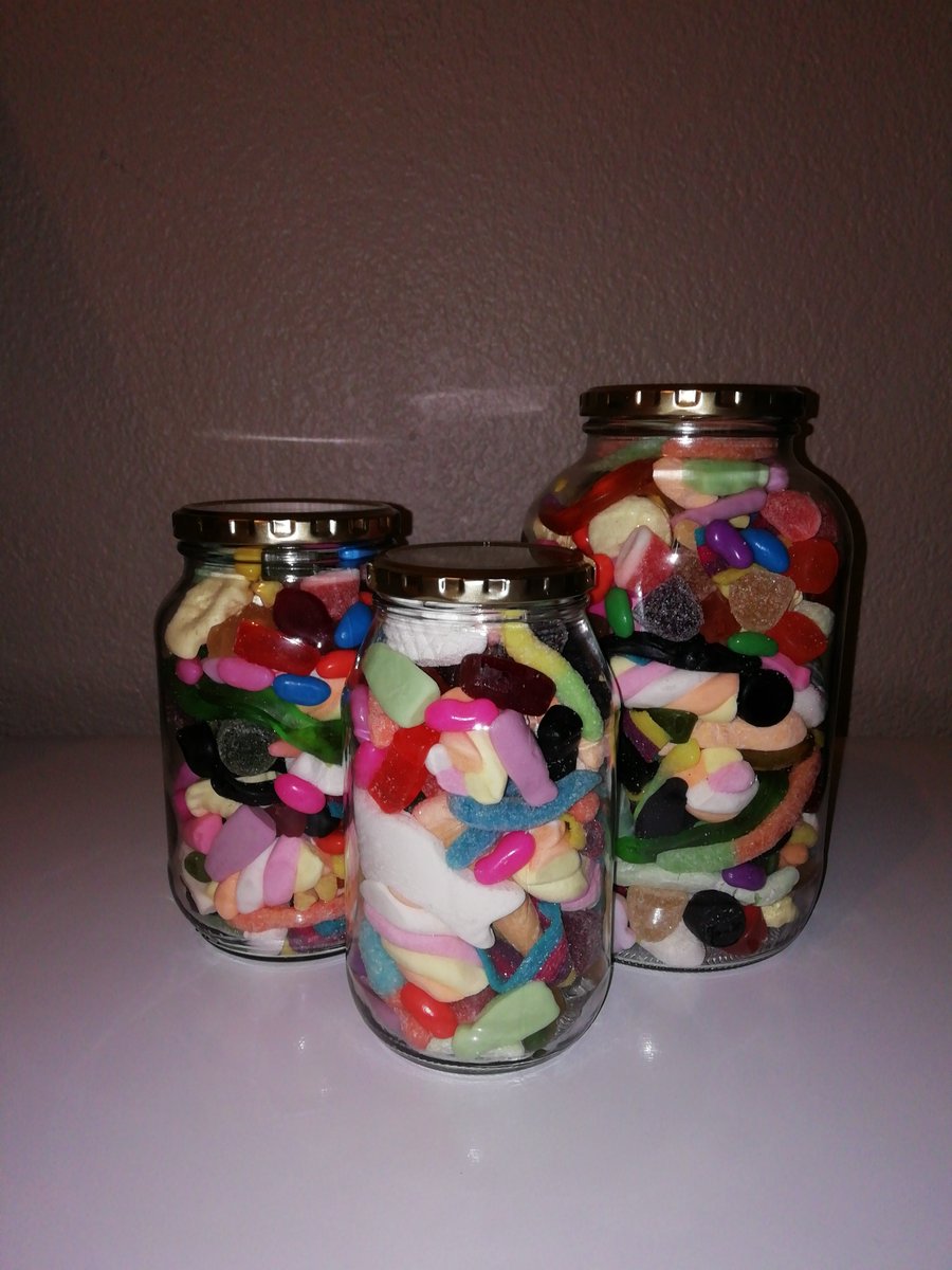 SnackBarZA's tweet image. We are selling healthy snacks with a lot of cheat snacks, from nuts to dried fruits to seeds, frozen smoothie packs to ready to drink smoothies, healthy snack bars to sweet jars, yoghurt to ice-creams #SupportSmall