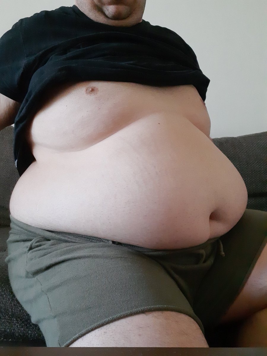 FatBellyBottom's tweet photo. How do you like my belly? #fat #gainer #fatbelly #bigfatman #gayfat #gaincheck #gainerforfeeder #feederism #bellyexpansion #bellyplay https://t.co/mKuYtuGjCC