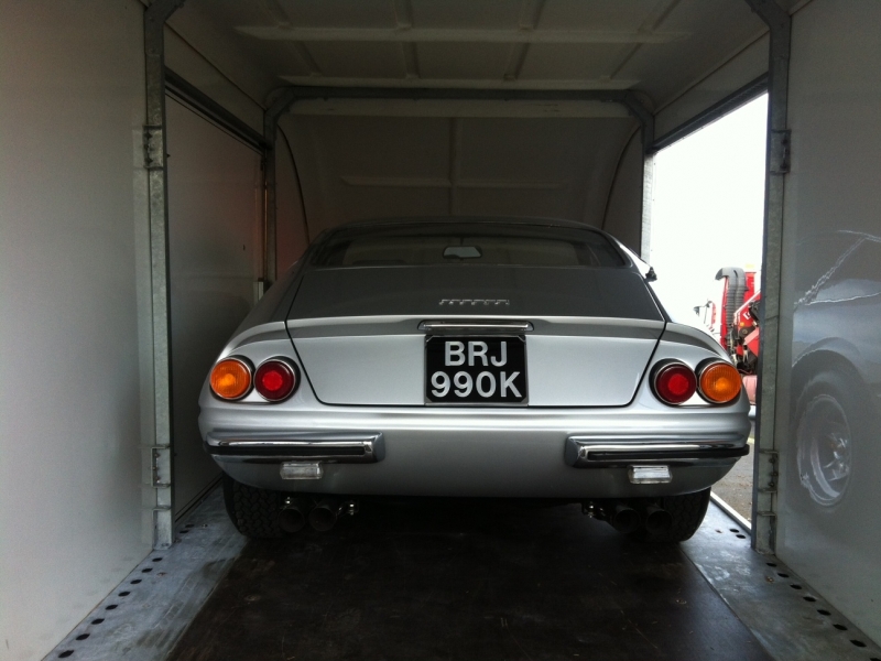 ItaliAuto's tweet photo. #TransporterTuesday
#Ferrari 🇮🇹 "Daytona"
© Russell's Transport https://t.co/1q7YxGJVOS