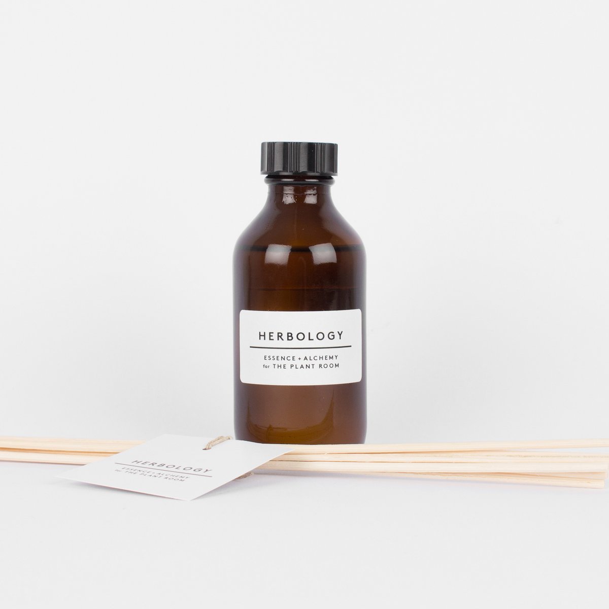 Our Herbology diffuser sets are back in stock! These are part of a collaborative project where we worked with Sheffield based <a href="/Essence_Alchemy/">Essence + Alchemy</a> on a bespoke scent.

theplantroom.shop/shop/p/9f46tbm…

#supportindependent #supportsmallbusiness #shopsmall #supportlocal