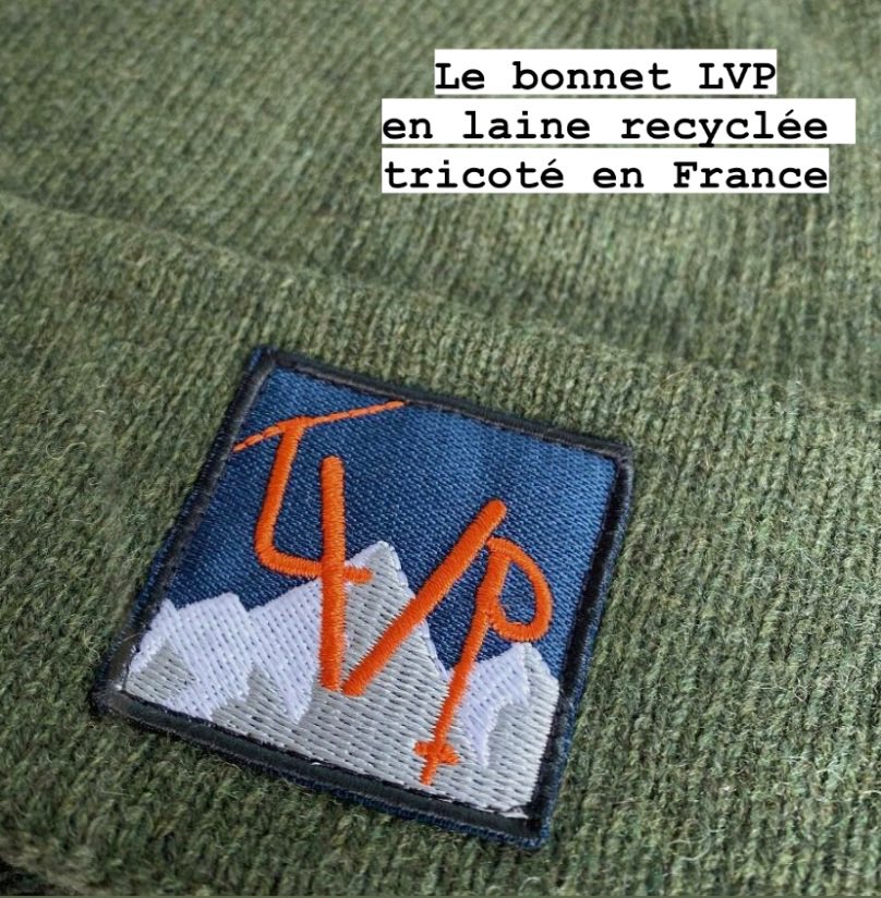Un bonnet pour les skieurs qui veulent avoir chaud aux oreilles 👂 tout en portant un bonnet LVP tricoté dans le sud-ouest :)
