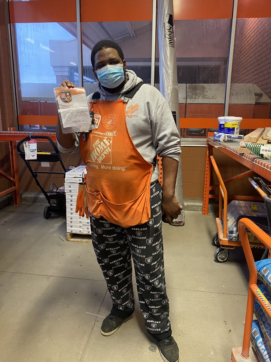 Avran is an awesome DH, always whiling to help anywhere. Sunday morning he did a great job packing out gift center. Thank you for all you do##EXTREME3006
