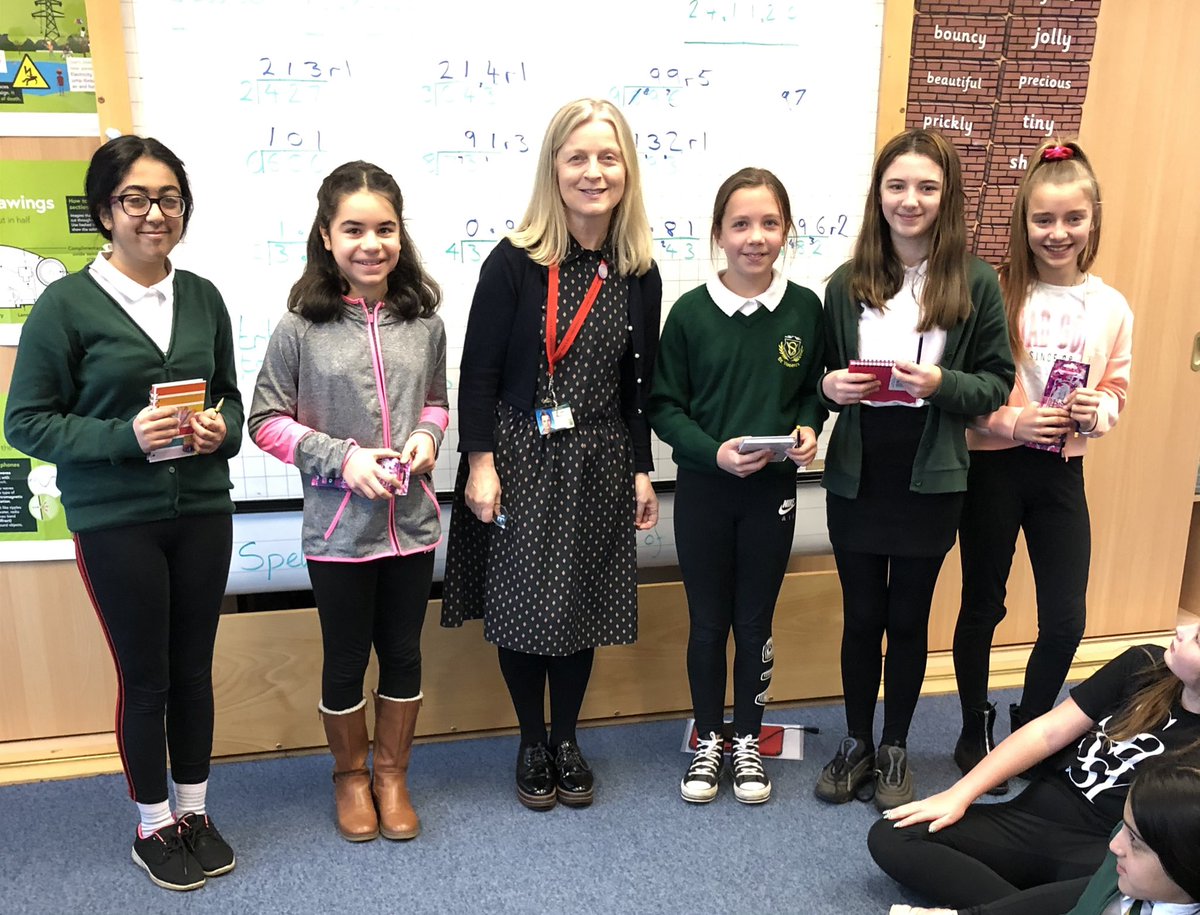 JohnHar94733698's tweet photo. βTransitions are important in Childrenβs livesβ
Start of P7 @vincents_st transition to @St_PaulsRCHS,
Congratulations π₯³ to winnerβs of our transition quiz.
@GlasgowEPS @glasgow @GlasgowNurture https://t.co/E2tEoObCrc