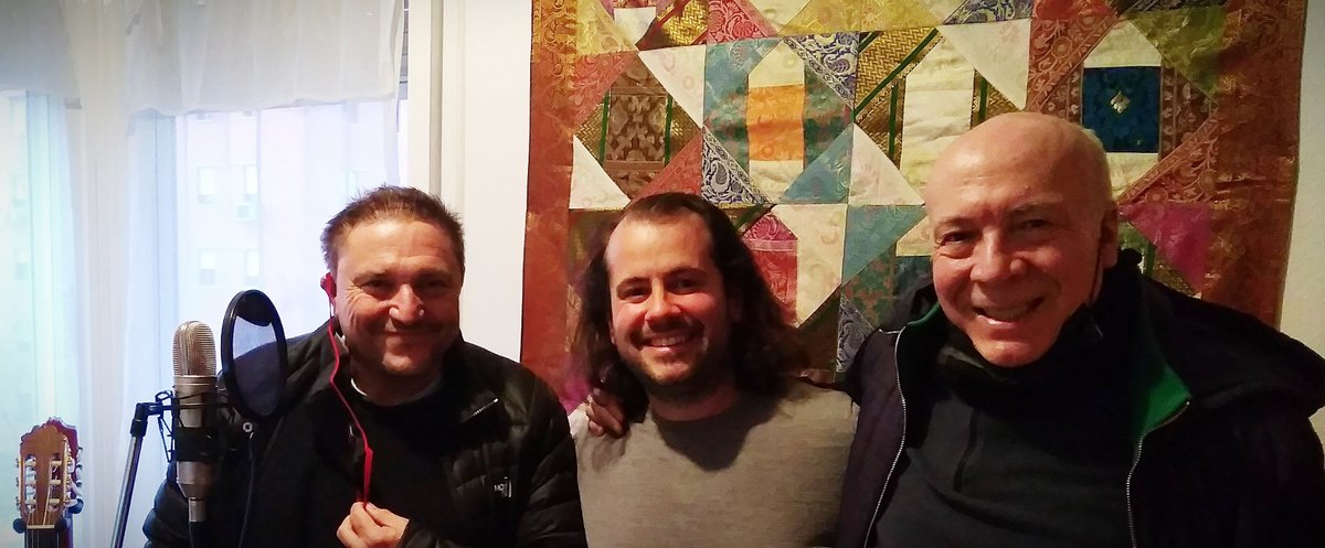 Hoy hemos tenido por Woksound al gran Paco Ortega para colaborar en el disco tributo al poeta Luis Rosales. Mil gracias al amigo Santiago G. Valverde por encargarme la producción del proyecto. 🙂🎸