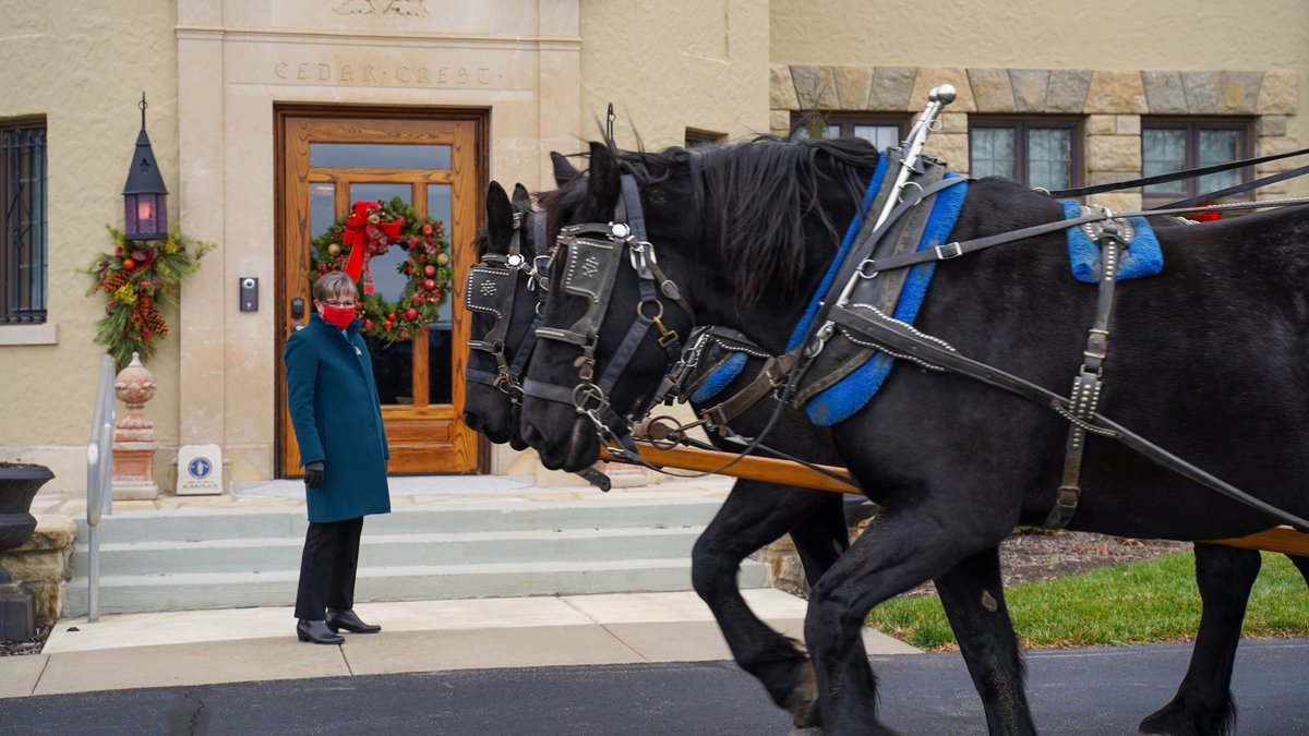 GovLauraKelly's tweet photo. This holiday season is a little different, but we’re still carrying on the tradition of receiving the Cedar Crest Christmas tree and wreath. Thanks to @KSForestService and Kansas Christmas Tree Growers Association, and to @Trees4Troops for your donations. https://t.co/bvEubq7PzS