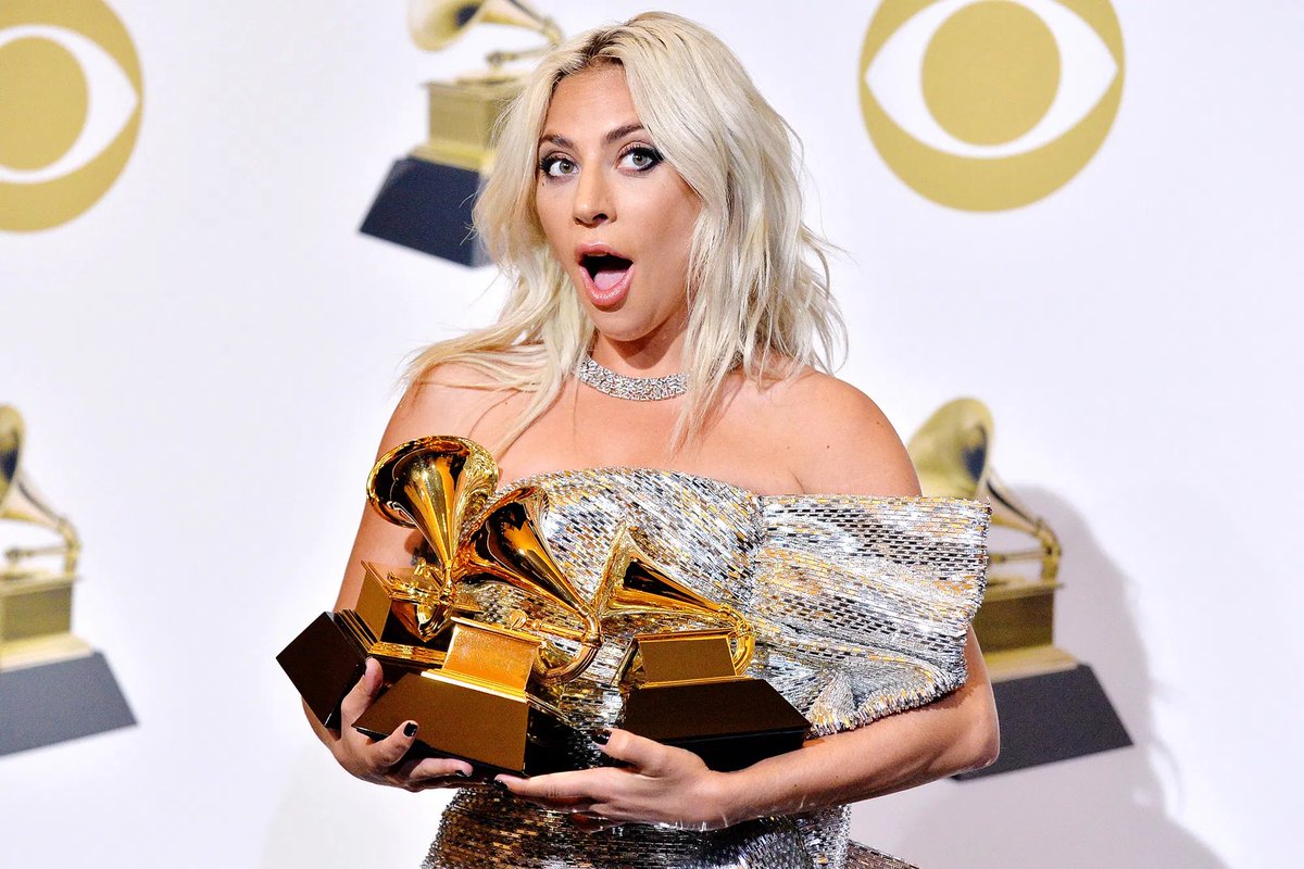 GagassipFrance's tweet image. #GRAMMYs Lady Gaga décroche deux nominations pour l’édition 2021:
- Best Pop Vocal Album « Chromatica »
- Best Pop Duo Performance « Rain On Me » Ft Ariana Grande 

Rendez-vous le 31 janvier 2021.