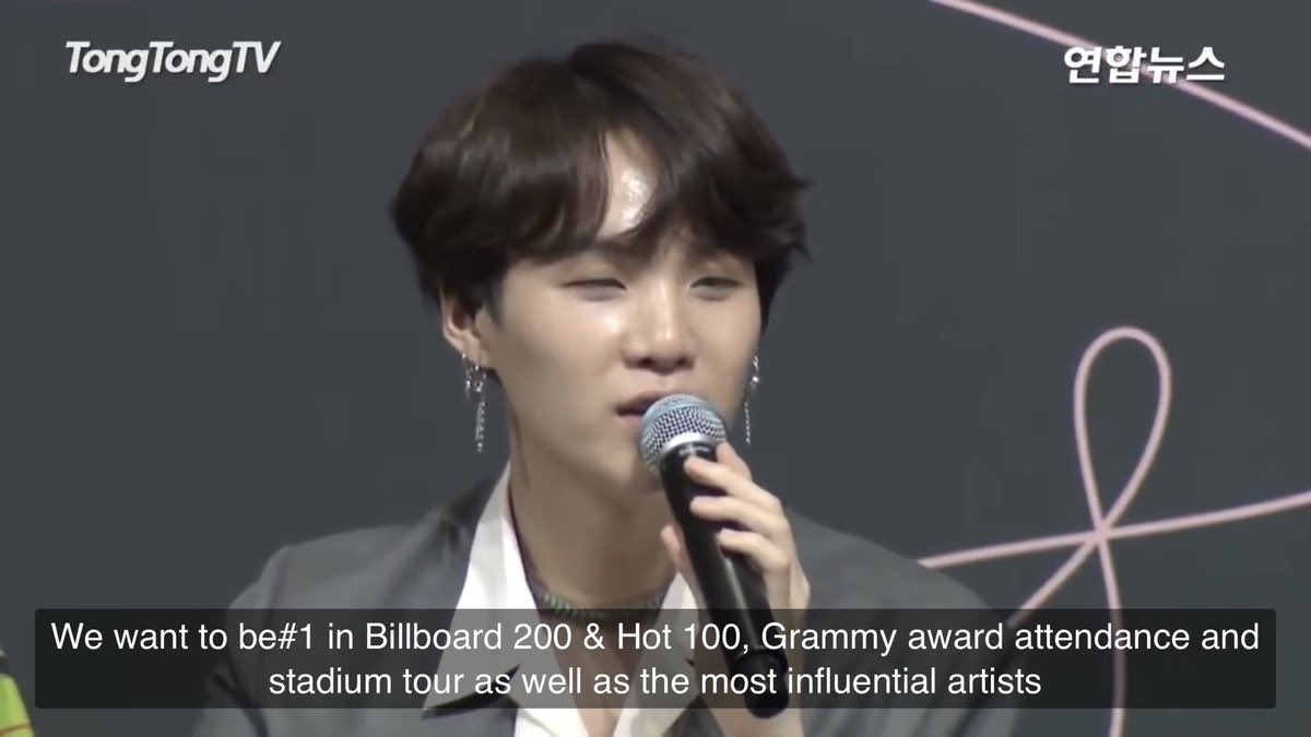 BTS_ITALIA_ARMY's tweet photo. Min Yoongi più preciso di Nostradamus.

#GRAMMYs @BTS_twt https://t.co/M4xBbUXBCX