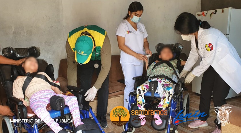 saludazuay_'s tweet photo. #Santiago | El #MédicoDelBarrio del Puesto de Salud Copal, realiza entrega de ayudas técnicas a personas con discapacidad, @saludcz6oficial acerca los servicios de salud a los lugares de difícil acceso, en donde existen pacientes vulnerables. #ActivadosPorLaSalud https://t.co/vF1eYGwUW3