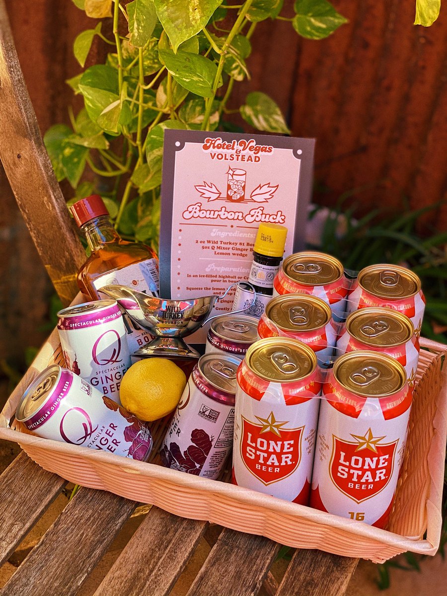 🦃 #THANKSGIVING KITS AVAIL TODAY!

🍂 Gravy Boat 🍂 Mystery 45" record 🍂 Vodka mini 🍂 Lone Star 🍂 recipe card (8 cocktails total) 🍂 Wild Turkey, Ginger Beer, Angostura Bitters, sugar cubes, lemon, orange!

⏲ Purchase online 5p-12a for pickup 
↝ bit.ly/VegasConcessio…