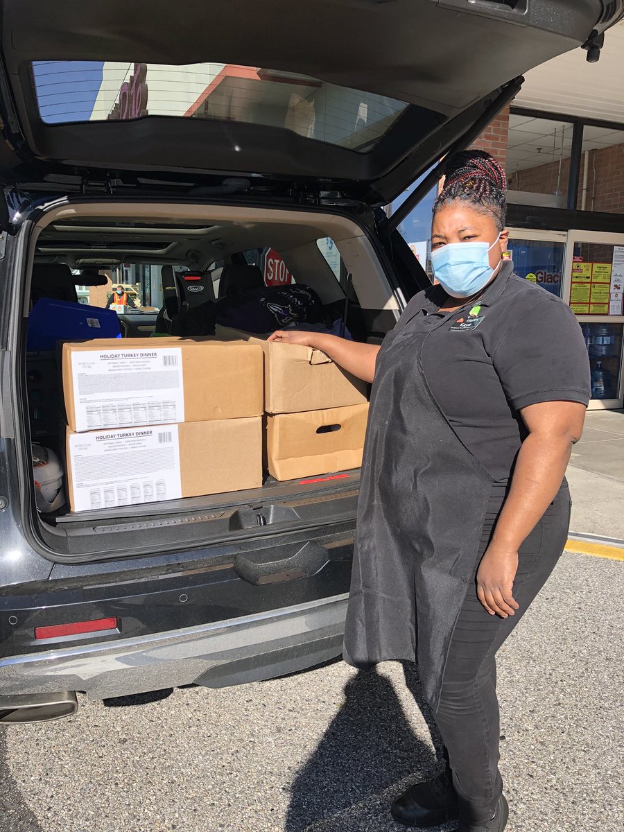 KStahm's tweet photo. It’s contactless 🦃 meal delivery day! Thank you to @HarfordCountyMD @ShopRiteStores @HCPSTitleI for providing cooked Thanksgiving meals for our families! We are #goingthedistance and #magnoliastrong! @audreyvohs @MAESMustangs https://t.co/WXqiArhOBY