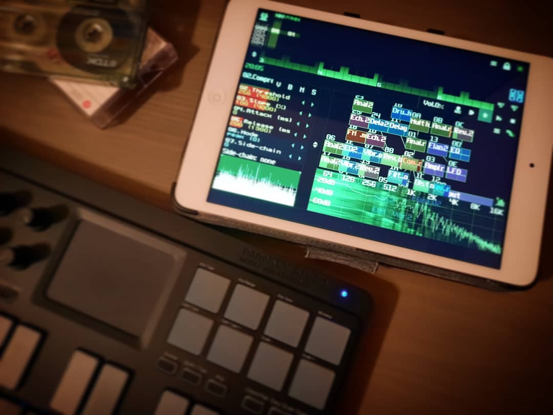 cdmblogs's tweet image. SunVox, the powerful modular DAW for a few bucks, just added major new features cdm.link/2020/11/sunvox…