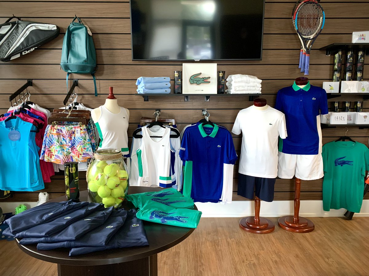 🐊 A new addition to the Tennis Shop: @LACOSTE
Unique, casual & luxury, all in one brand.
#lacoste #tennis #tennismerch #LOVELacoste #naples #florida #TeamLacoste https://t.co/sE5HfeSsT6