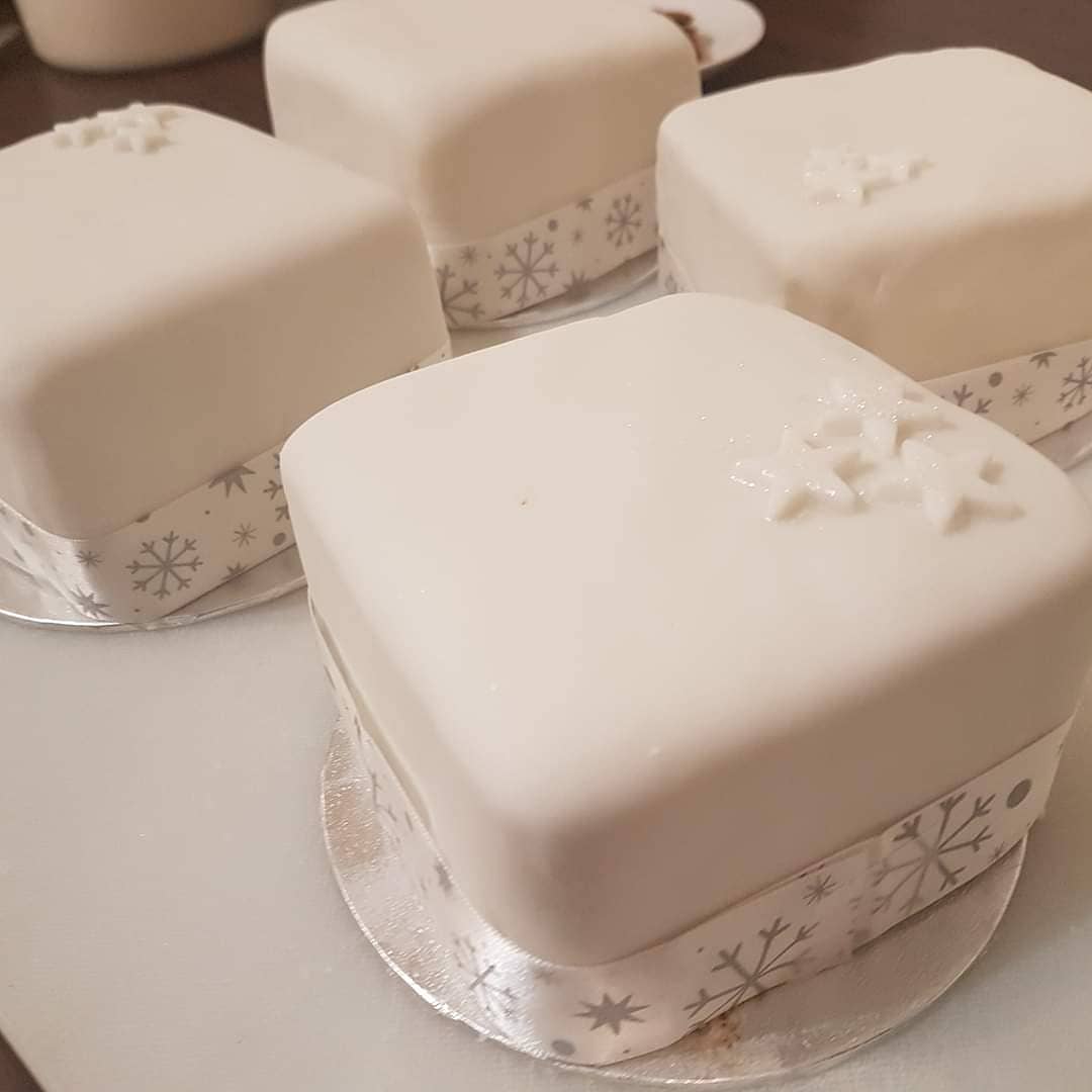 NeverMindTheCupcakes tweet media