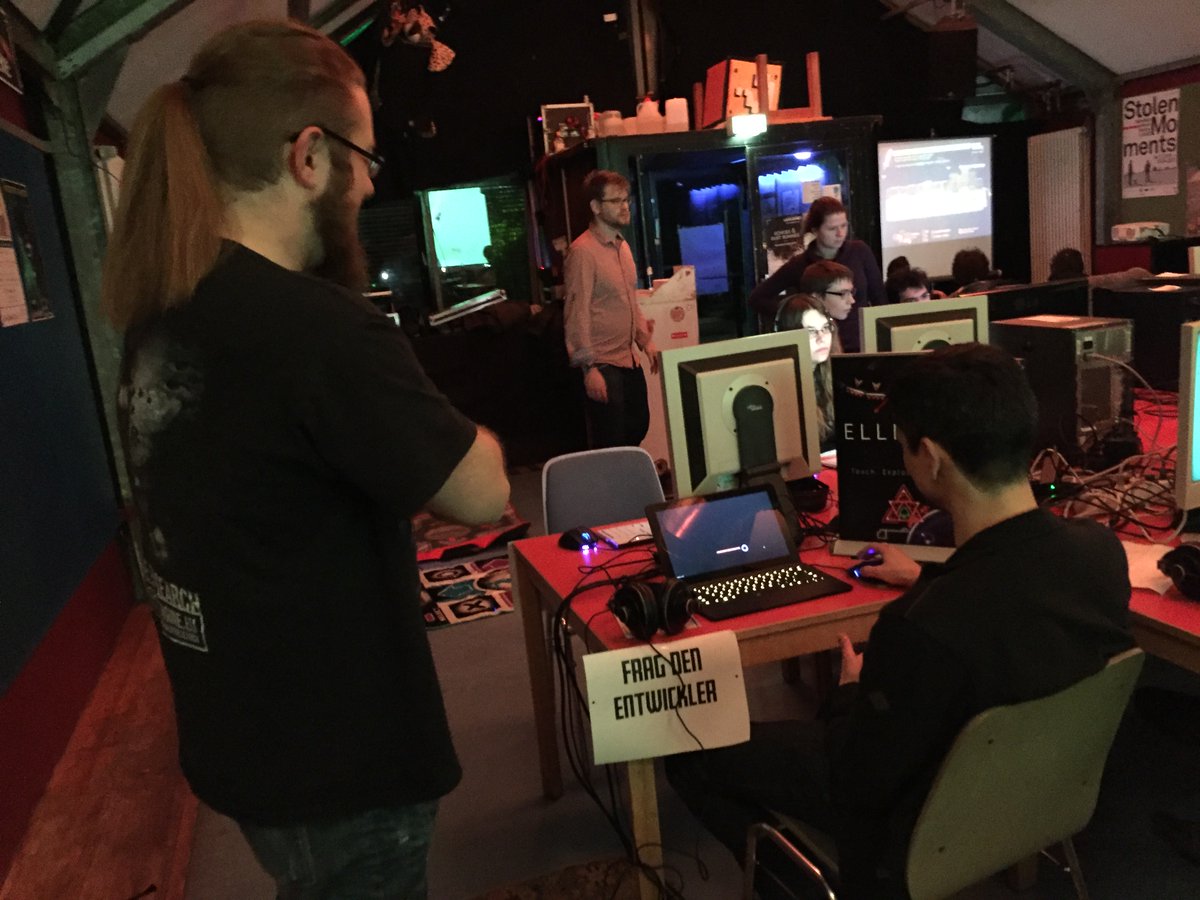 chriswulf_'s tweet photo. Also in 2016, I was visiting Bayreuth to showcase @EllipsisGame at the Indiespieletage run by a bunch of University Alumni. Great memories, how time flies! Thanks to @linusgaertig for having me! 😊 https://t.co/5Fc6Iar3ba