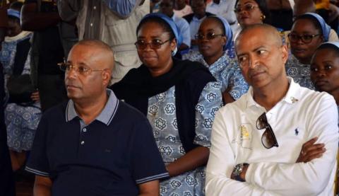 elogemwandwe's tweet photo. État de droit en marche, selon des sources fiables, nous apprenons que l'homme utilisé par la #Kabilie pour emprisonner le Bâtonnier @MuyamboKyassa le nommé #Stoupis vient d'être arrêté par le Parquet de Grande Instance Kinshasa/Gombe dans l'affaire qui l'opposait au Bâtonnier. https://t.co/Vter8raMiU