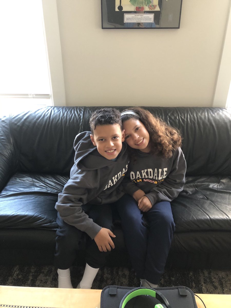 APHolli9's tweet photo. We love our new schools at Oakdale! #WeAreOakdale ⁦@FCPS_OakdaleMS⁩ https://t.co/u69JnCtJEz