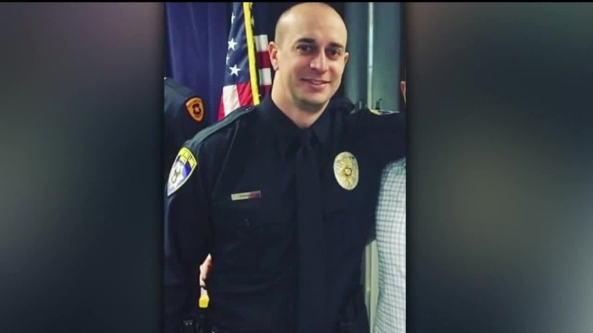 fox13's tweet photo. South Salt Lake police officer David Romrell honored on second anniversary of his death.
https://t.co/ijGNYfGQzy https://t.co/VMBCuYlElZ