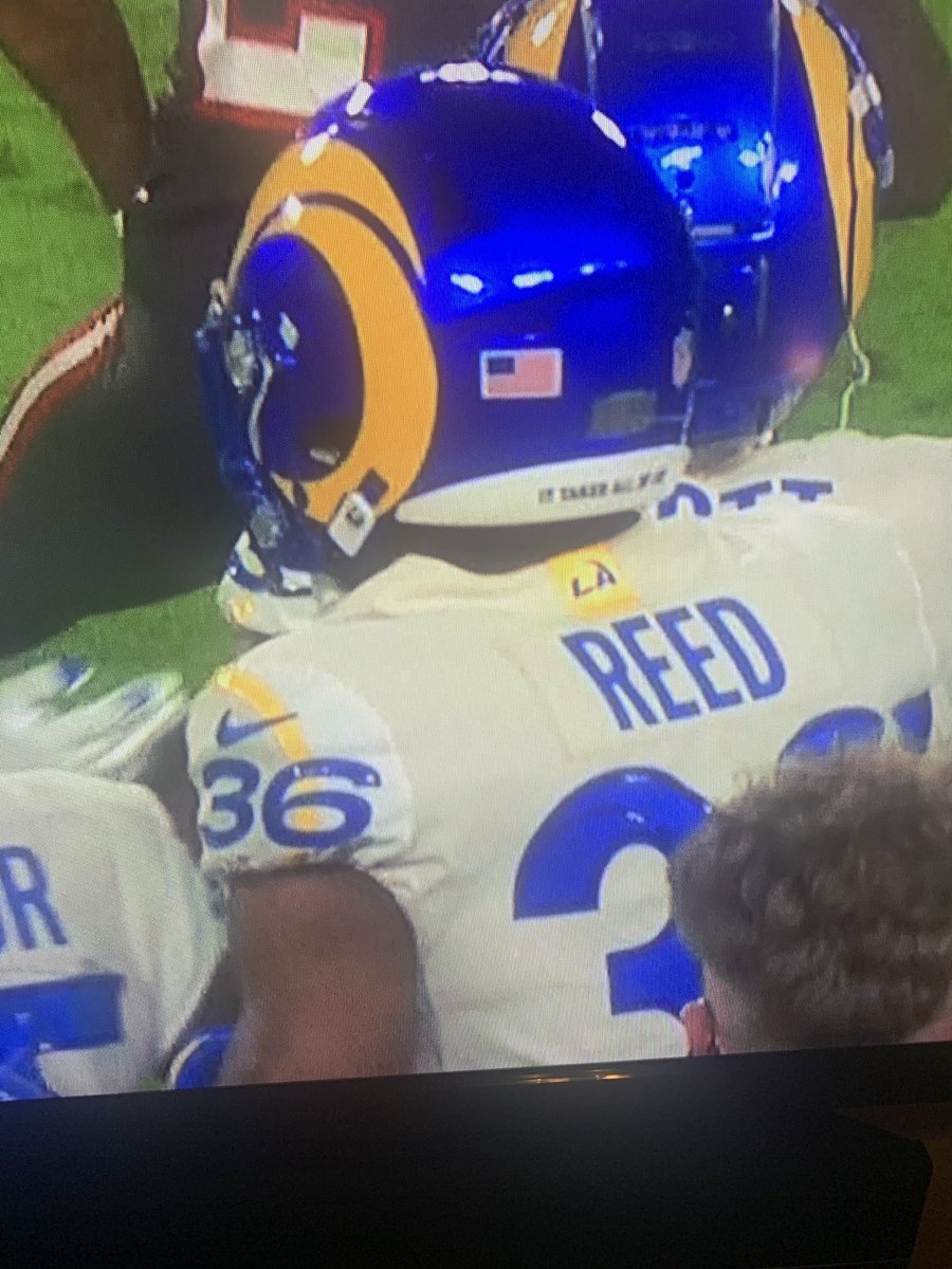 JakeReed86's tweet photo. Congrats to my son @Jr_Reed1 #1stNFLgame #prouddad https://t.co/URcw4U0CCe